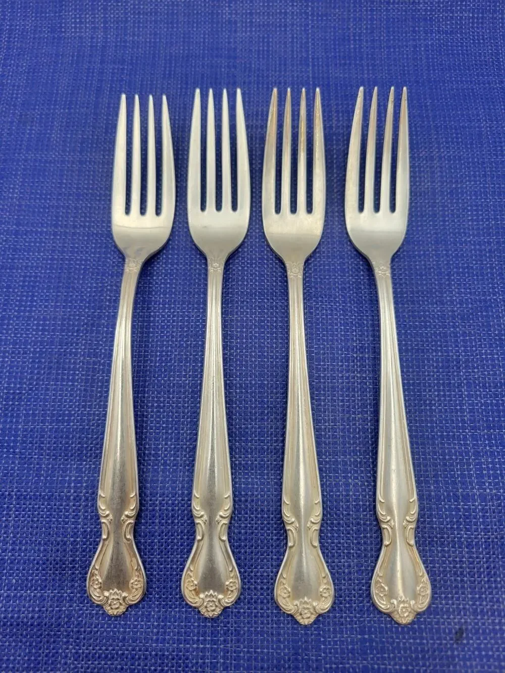 Rogers Brothers Daybreak Elegant Lady Set of 4 Dinner Forks Reinforced Plate IS